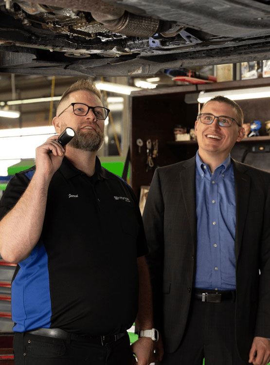 Cornhusker Bank staff member with business partner inMOTION.